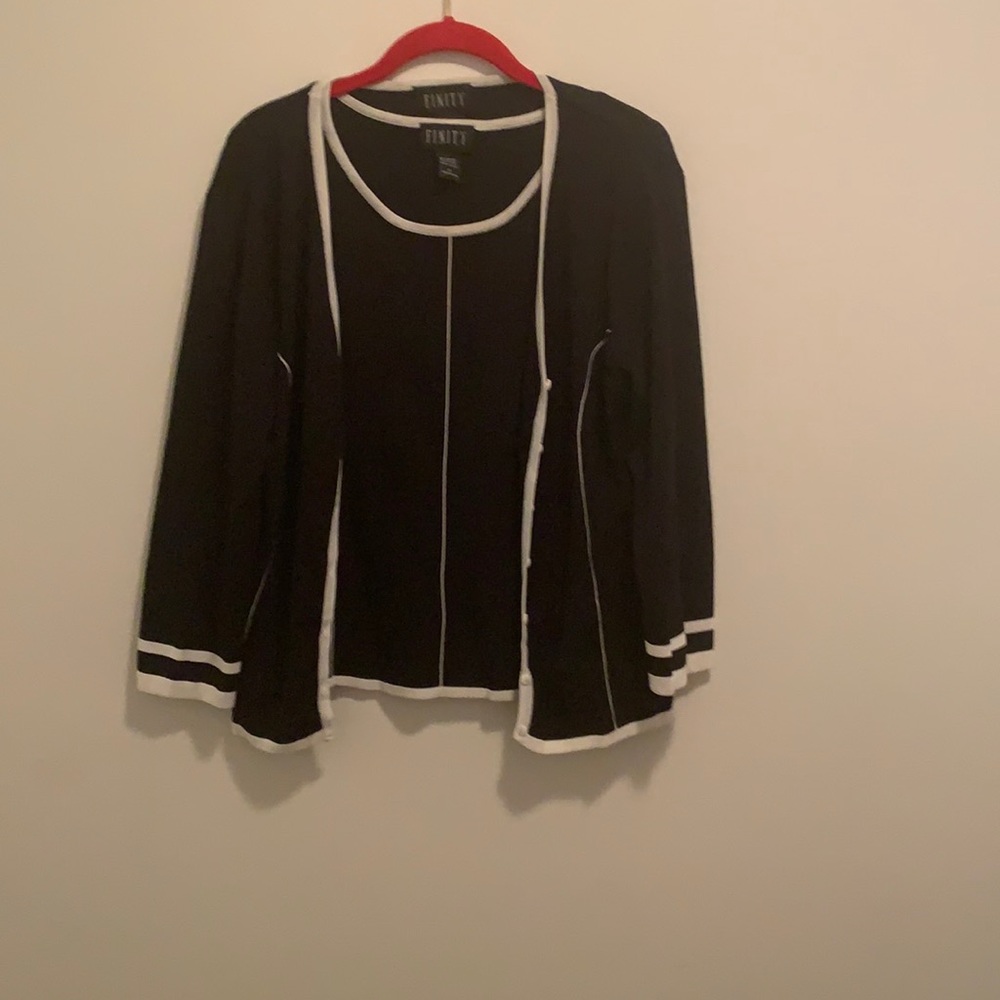 Black and White Top Set